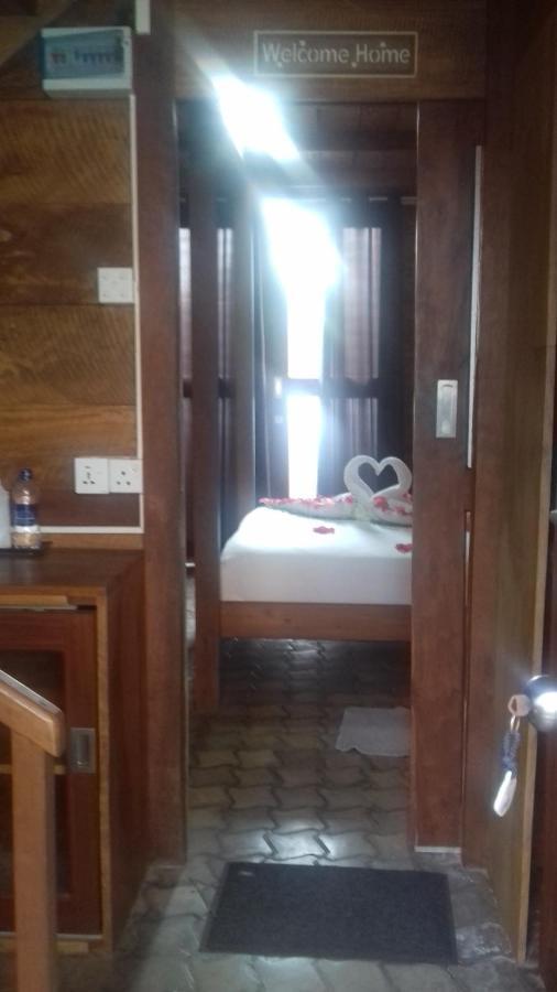 Hi Win Hotel Chilaw Exterior photo